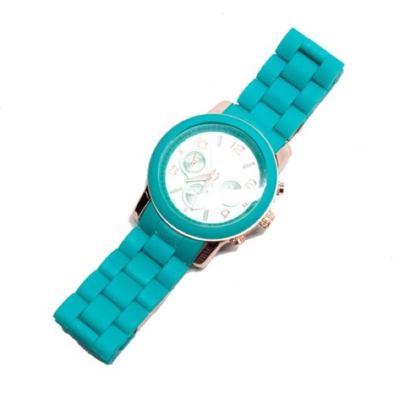 🔥LAST 2!!!🔥 NWOT Turquoise Large Face Watch - Picture 2 of 3